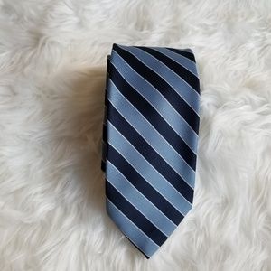 GIVENCHY TIE